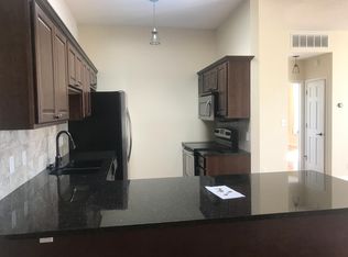 126 N 14th St APT 5, Lincoln, NE 68508
