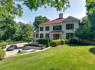 1054 Overton Lea Rd, Nashville, TN 37220