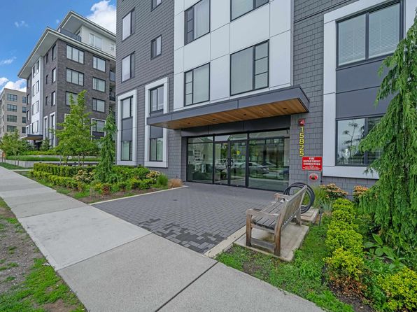 2 bedroom rental in Surrey — photo 8