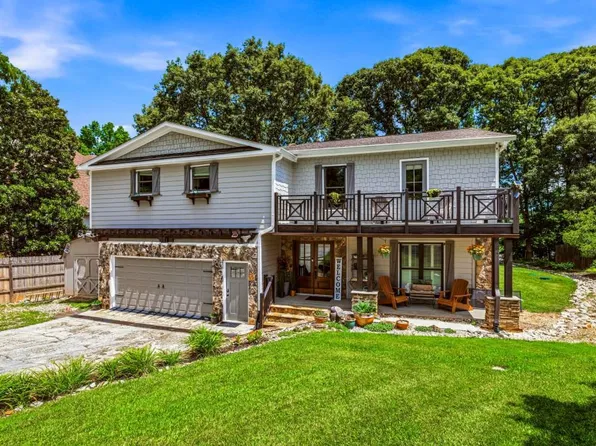 6475 Bryant Dr, Gainesville, GA 30506