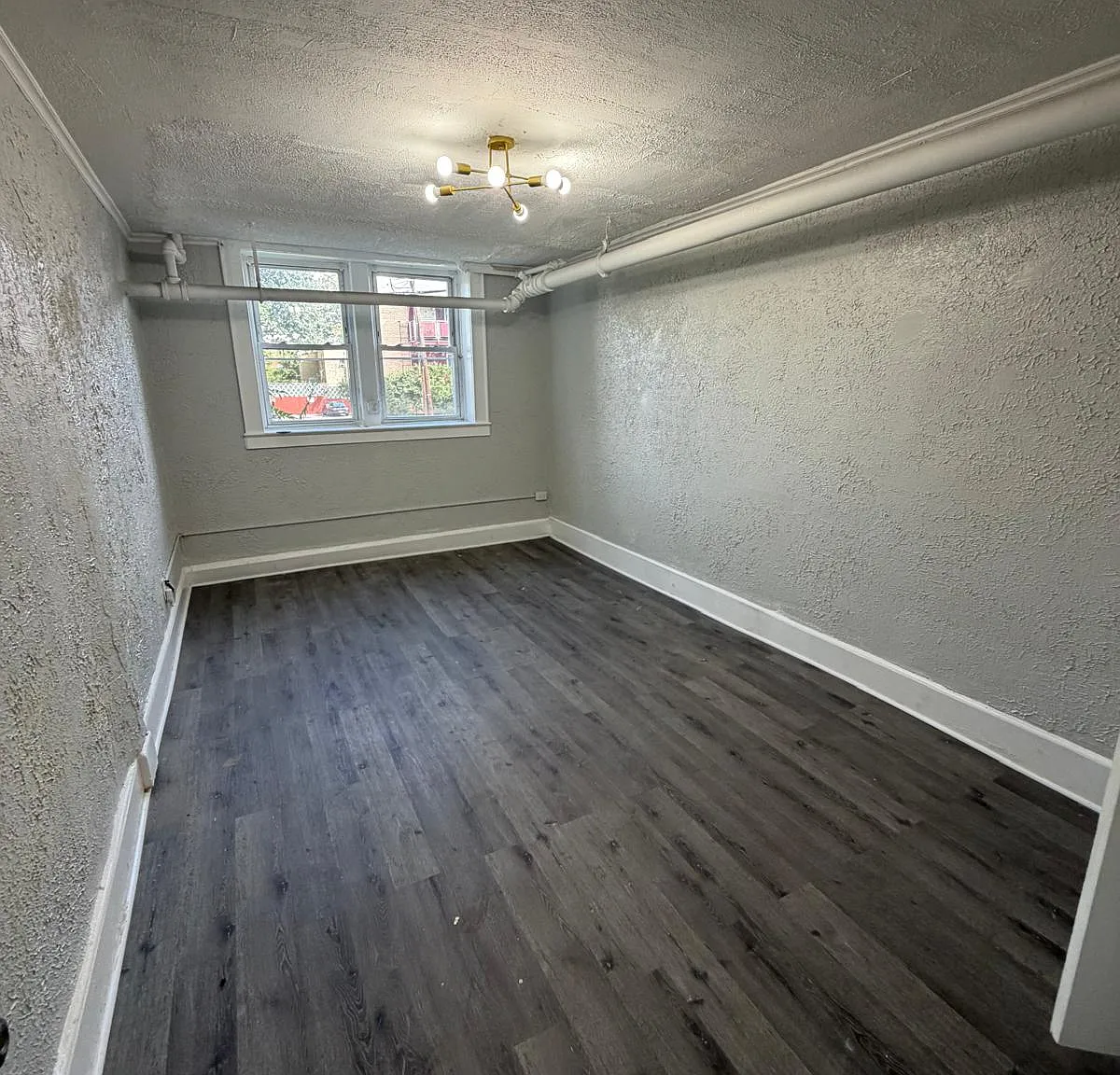 2 bed, $1,600 — Photo 3