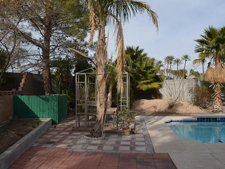 Sun Rose Ave — Photo 27