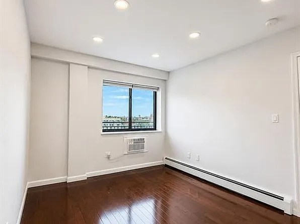 37-41 81st St #D7, Jackson Heights, NY 11372