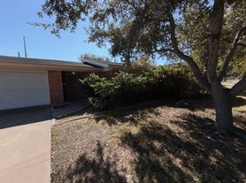 4210 Dolphin Pl, Corpus Christi, TX