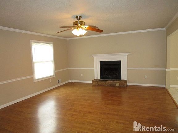 2nd image of 4565 Jamerson Forest Pkwy