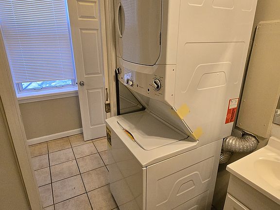 5th image of 3113 Magnolia Ave #1