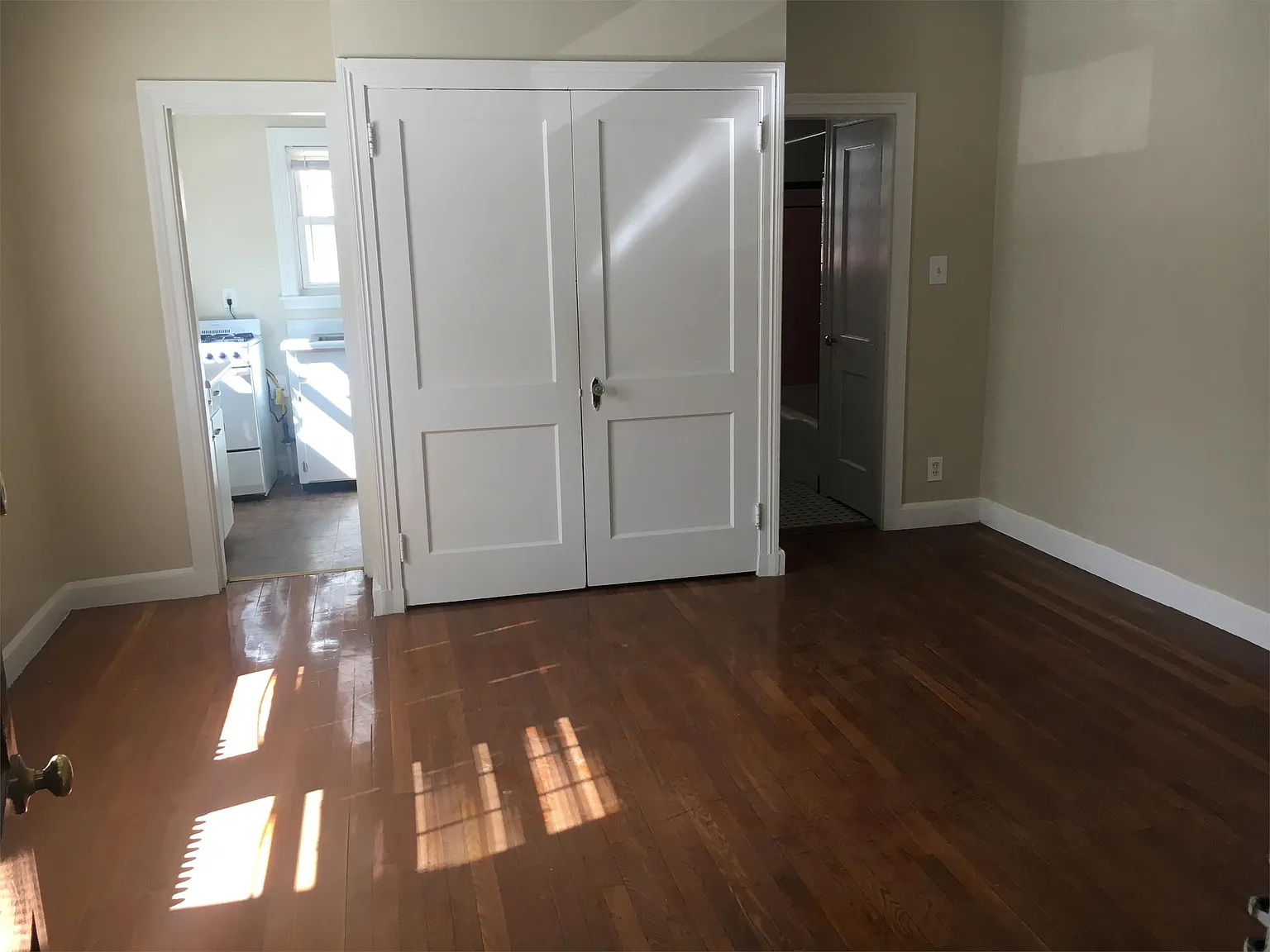 43 Florence Street — Photo 4