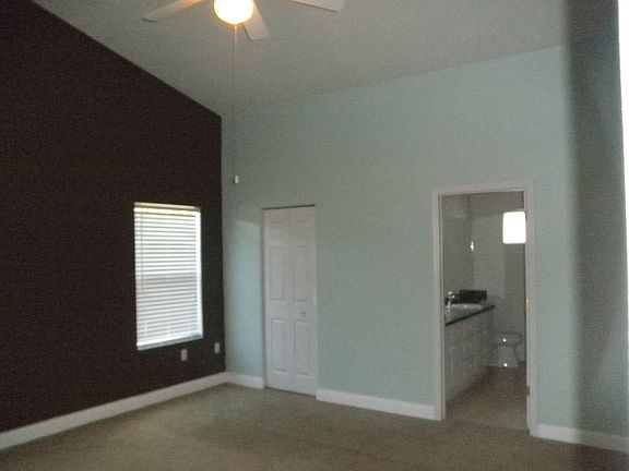 3rd image of 5133 NW 21st Ter