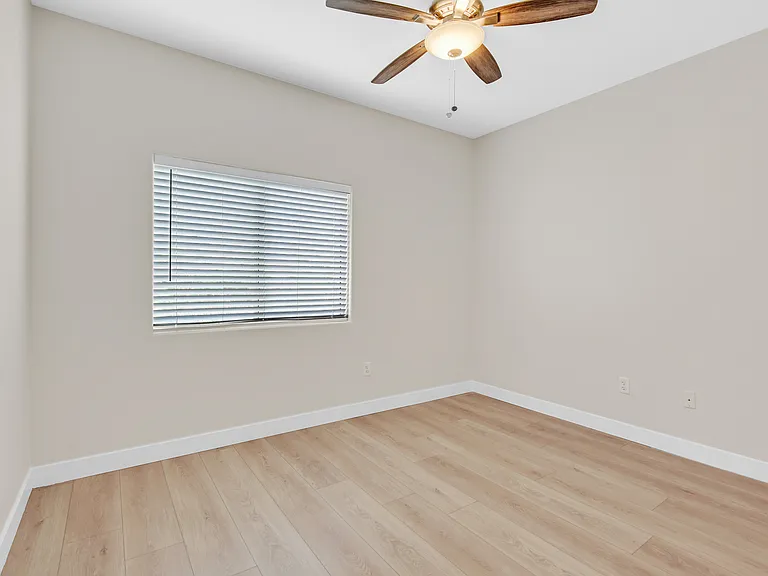 2291 W Horizon Ridge Pkwy #1106 — Photo 12