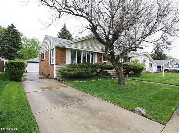 2nd image of 2671 Joseph Ave