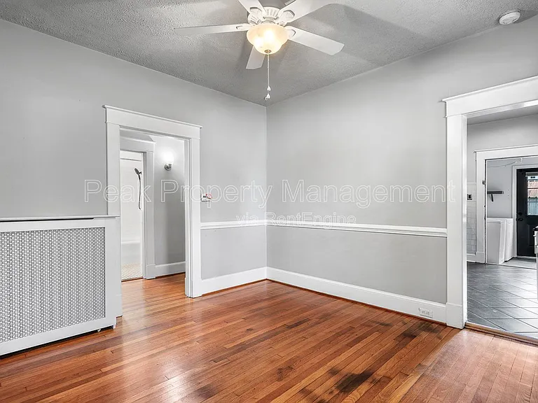 4007 Chevy Chase St — Photo 18