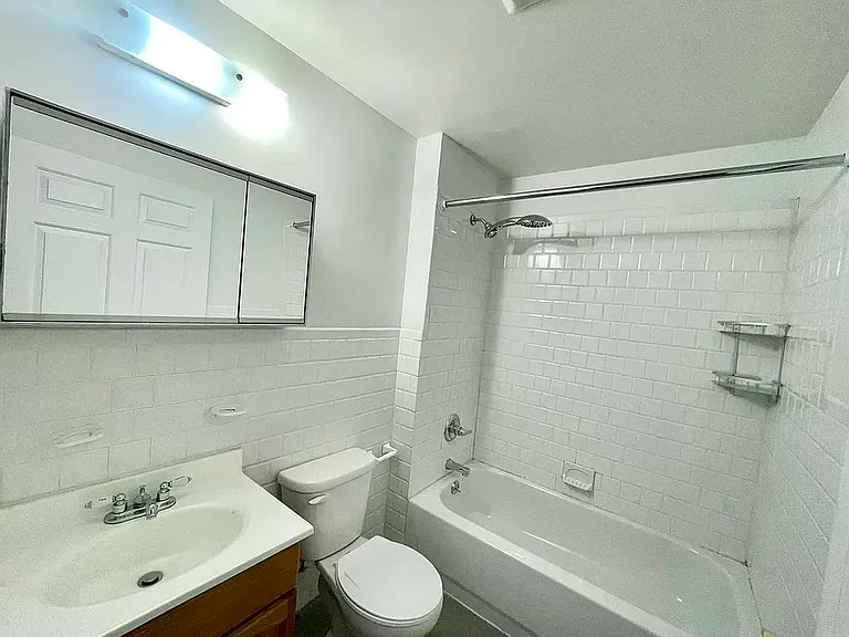 300 W 112th St #4A — Photo 8