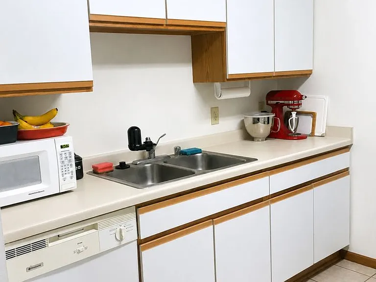Windsor Pond Apartments — Photo 6
