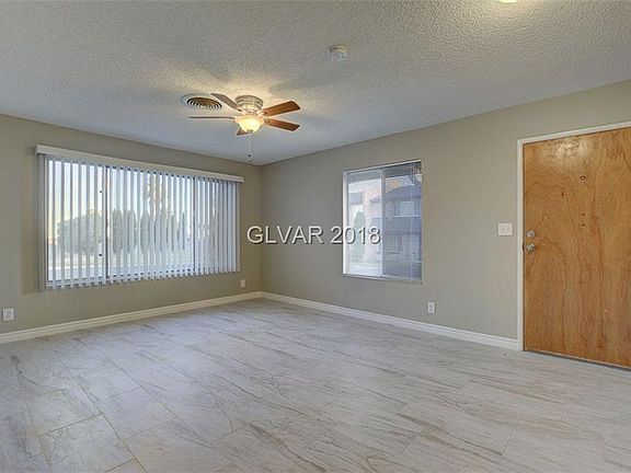3rd image of 621 Evening Breeze Dr