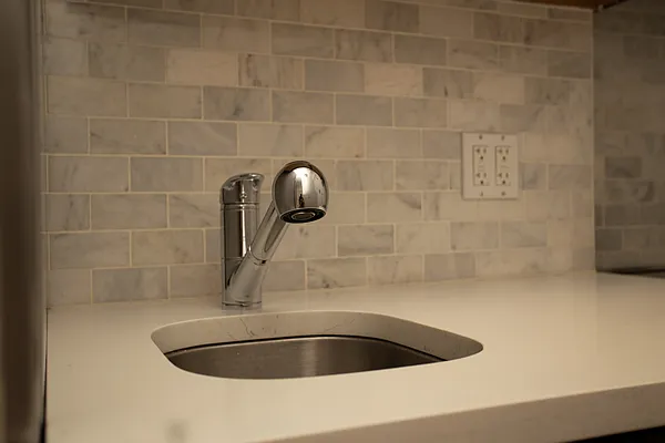 Rented by Blip LLC | media 17