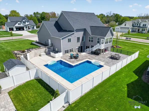 8235 Country Rail Dr SW, Byron Center, MI 49315