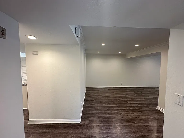 248 W Loraine St #201 — Photo 6