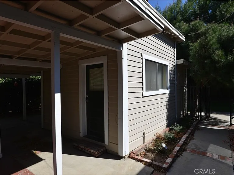 3061 Madison Ave — Photo 13