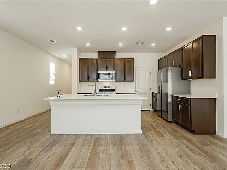 9108 Vesey Ave — Photo 9