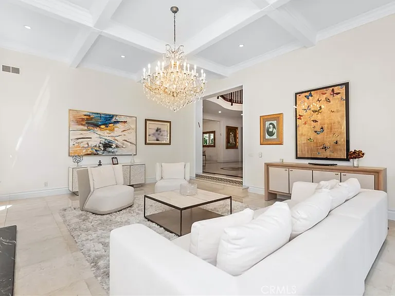 5267 Newcastle Ln — Photo 6