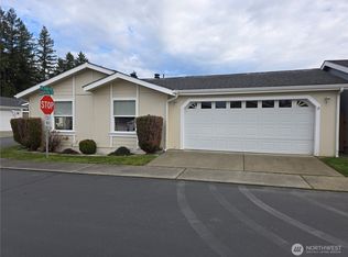 Lake Wilderness Villa, Maple Valley, WA 98038