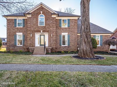8320 Regency Woods Way, Louisville, KY, 40220