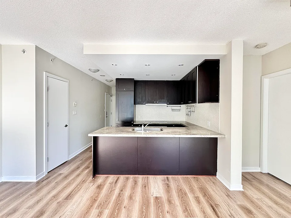821 Cambie St #707