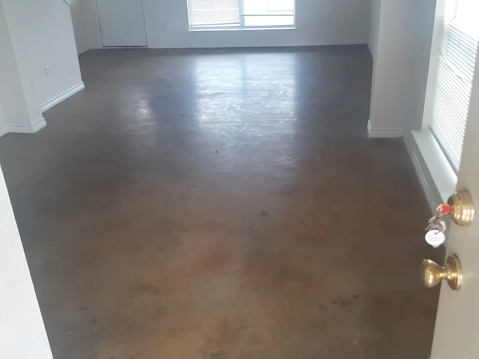 3 bed, 2.5 bath, 1320 sqft, $1,350 — Photo 3