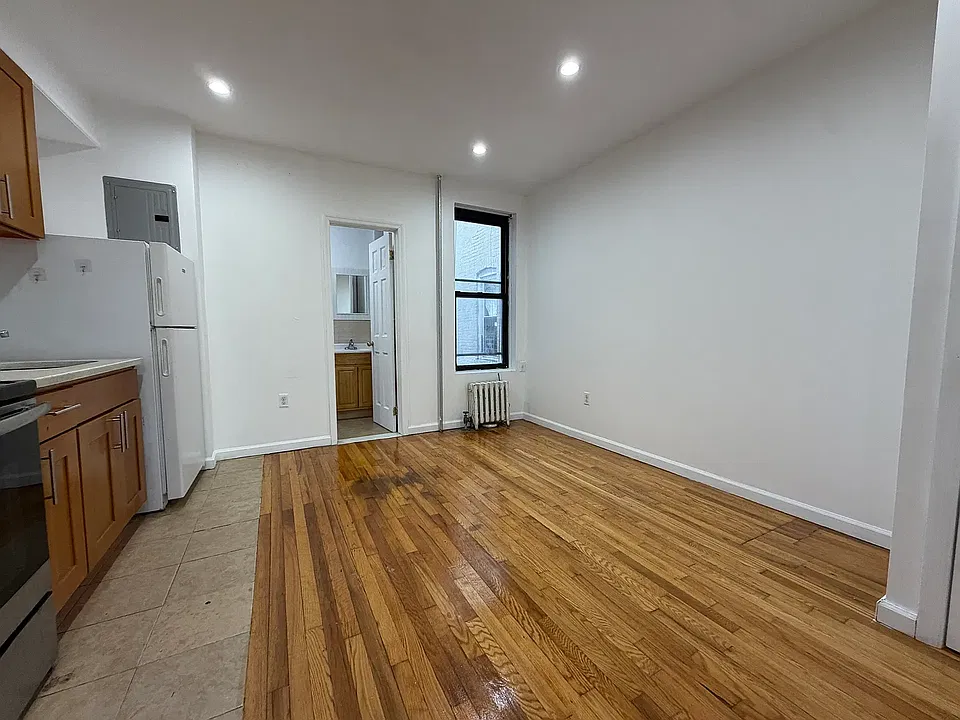 6134 Madison St #3A