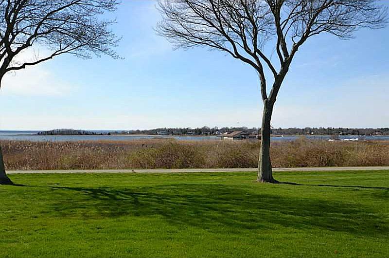 1st image of 9 Seabreeze Ln #9