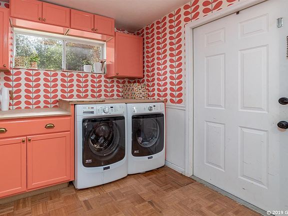 4th image of 725 NW 31st Pl