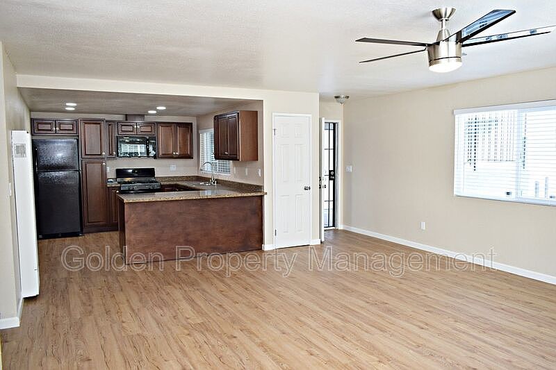 1st image of 2216 Dunlop St