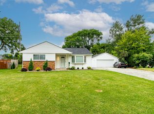 3601 Bobwhite Ln, Rolling Meadows, IL 60008