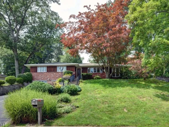 36 Gormley Ln, Butler Boro, NJ 07405