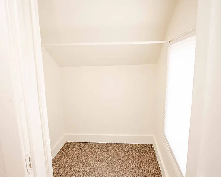 1554 Oak St #203 — Photo 23