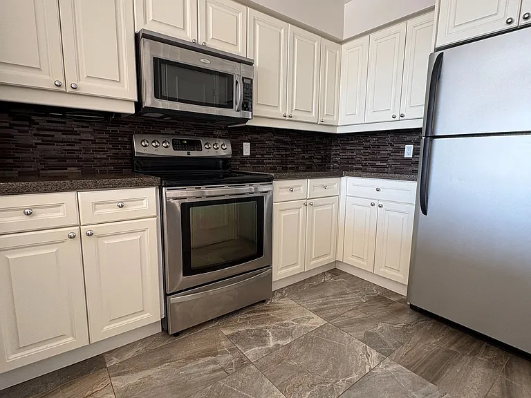1 Palace Pier Ct #1812 — Photo 6