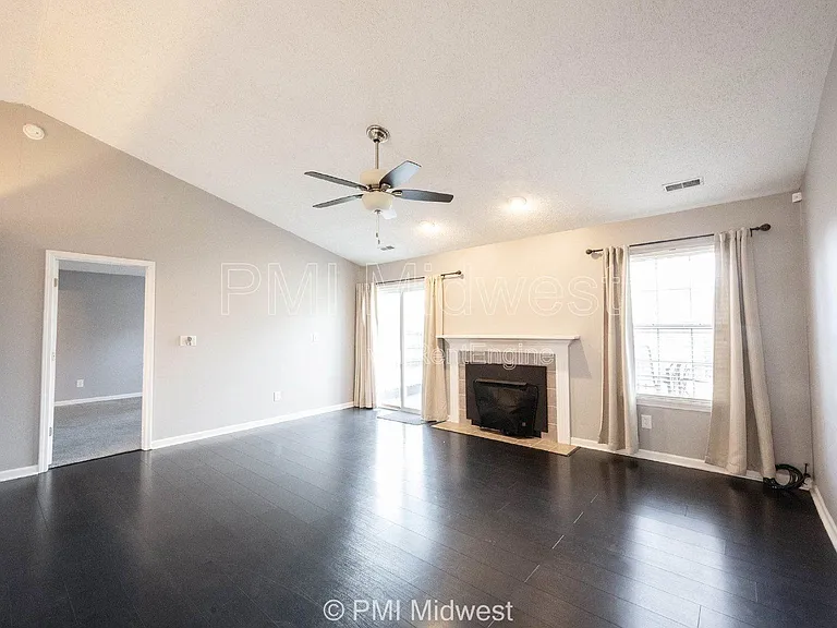 7912 Bitternut Dr — Photo 9