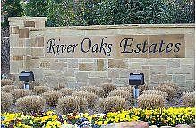 River Oaks Estates Entrance