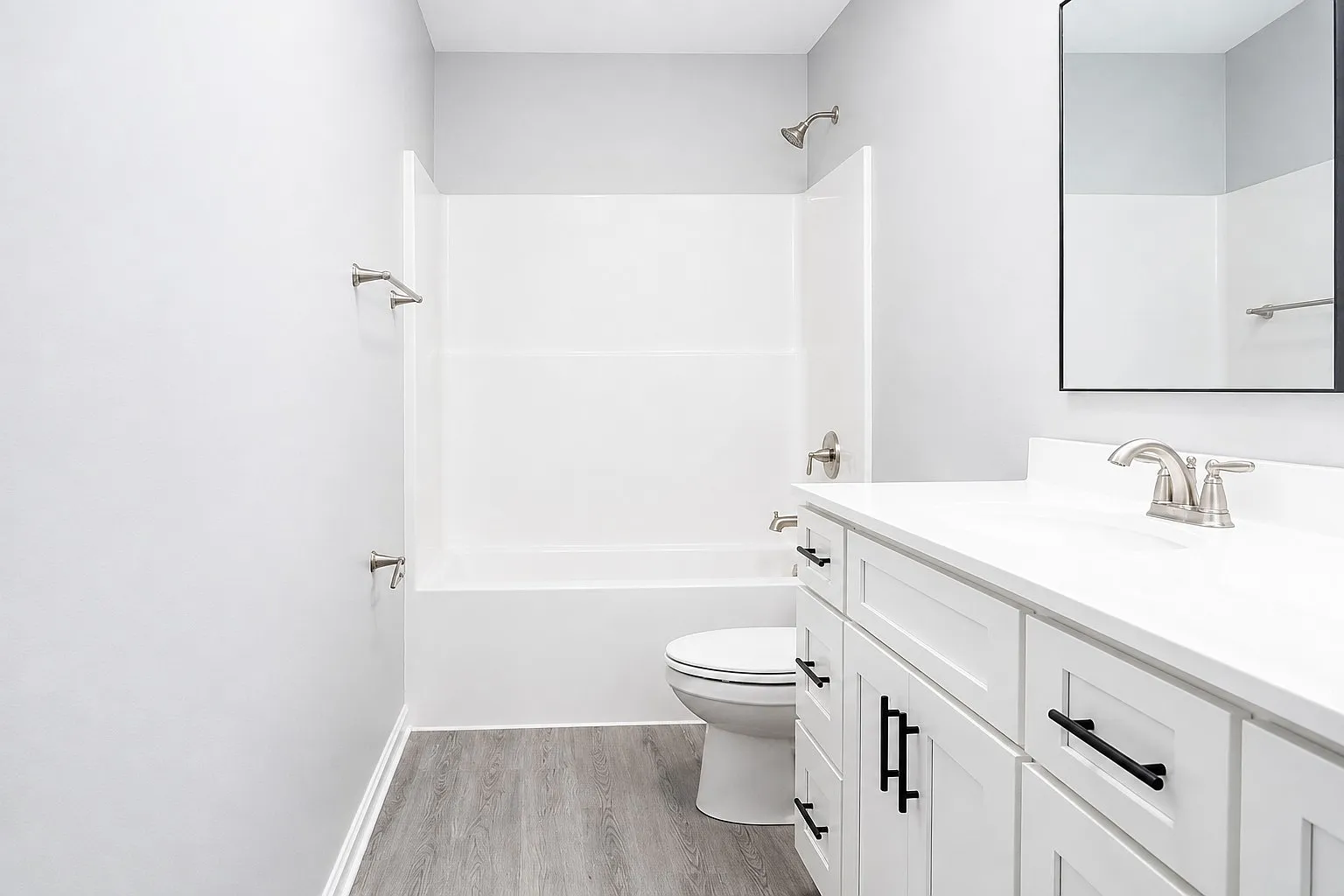 2 bed, 784 sqft, $2,500 — Photo 4