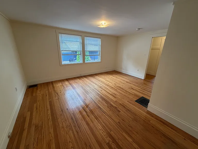 56 Winthrop St #1 — Photo 2