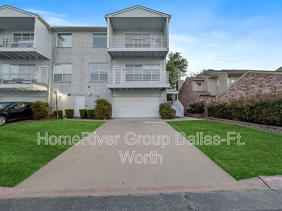 3rd image of 704 Oakbrook Dr