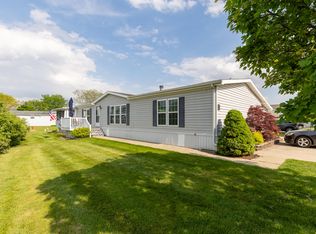 305 Oak Rdg, Mason, MI 48854