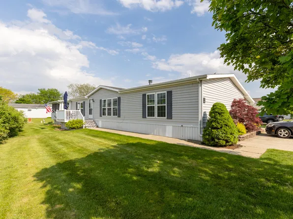 305 Oak Rdg, Mason, MI 48854