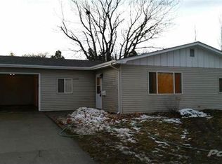 1407 Greenbriar St, Rapid City, SD 57701