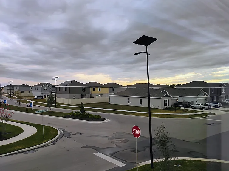 890 Timberland Dr — Photo 35