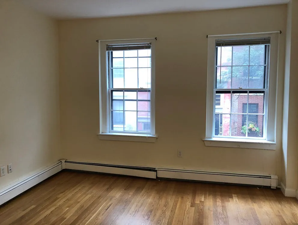 Building Photo - 30 Phillips St #1