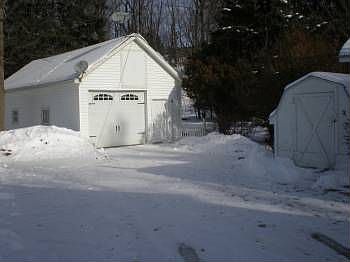 5th image of 14113 Broadway Ave