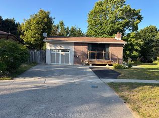 8 Redwood Ct, Barrie, ON L4M 5G7