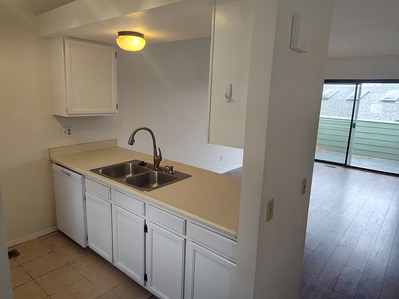 3rd image of 4204 S Richfield Way