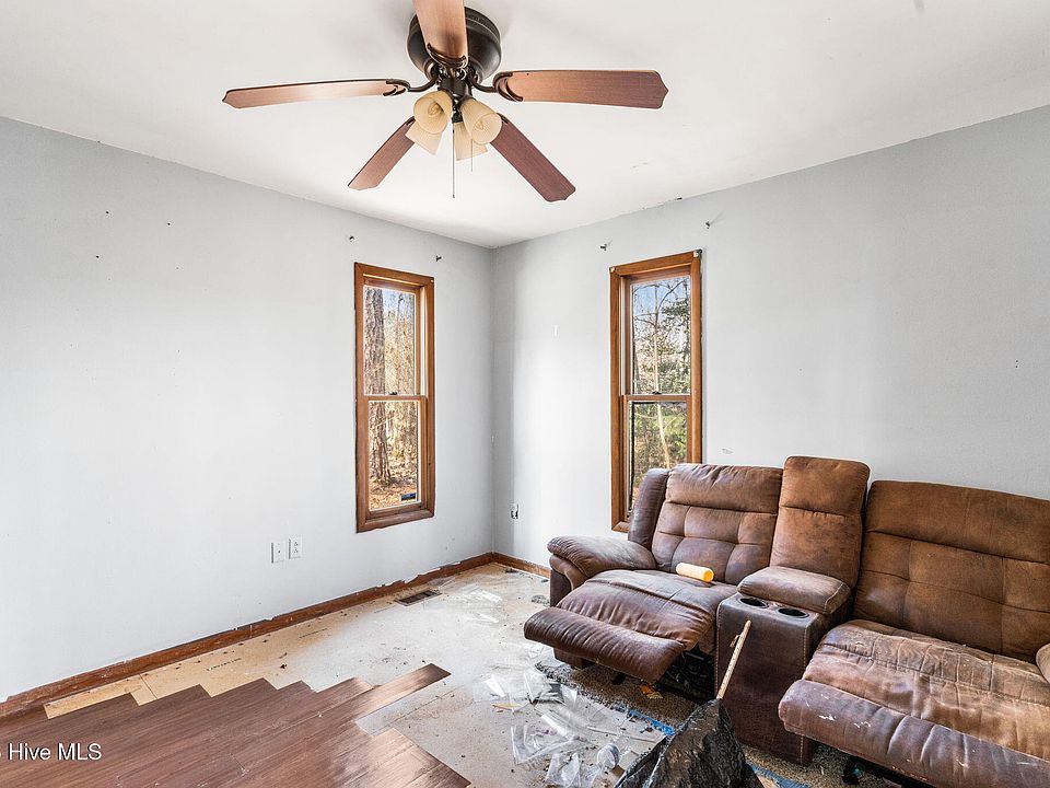 13th image of this home